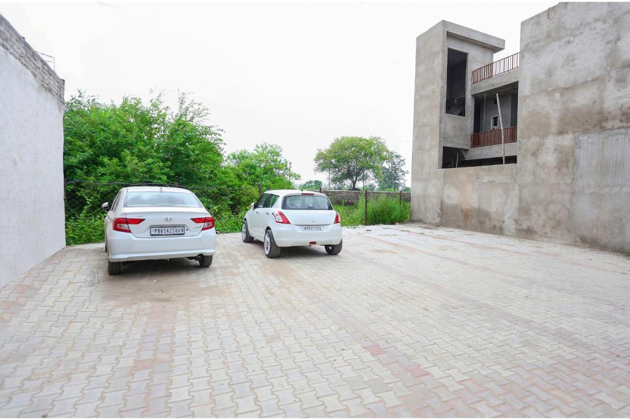 Fabhotel The Mountain Deer Valley Chandigarh Exterior photo